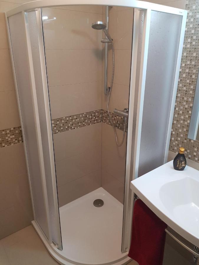 Newly Built Apartment 4 With Balcony Near Center Бърно Екстериор снимка