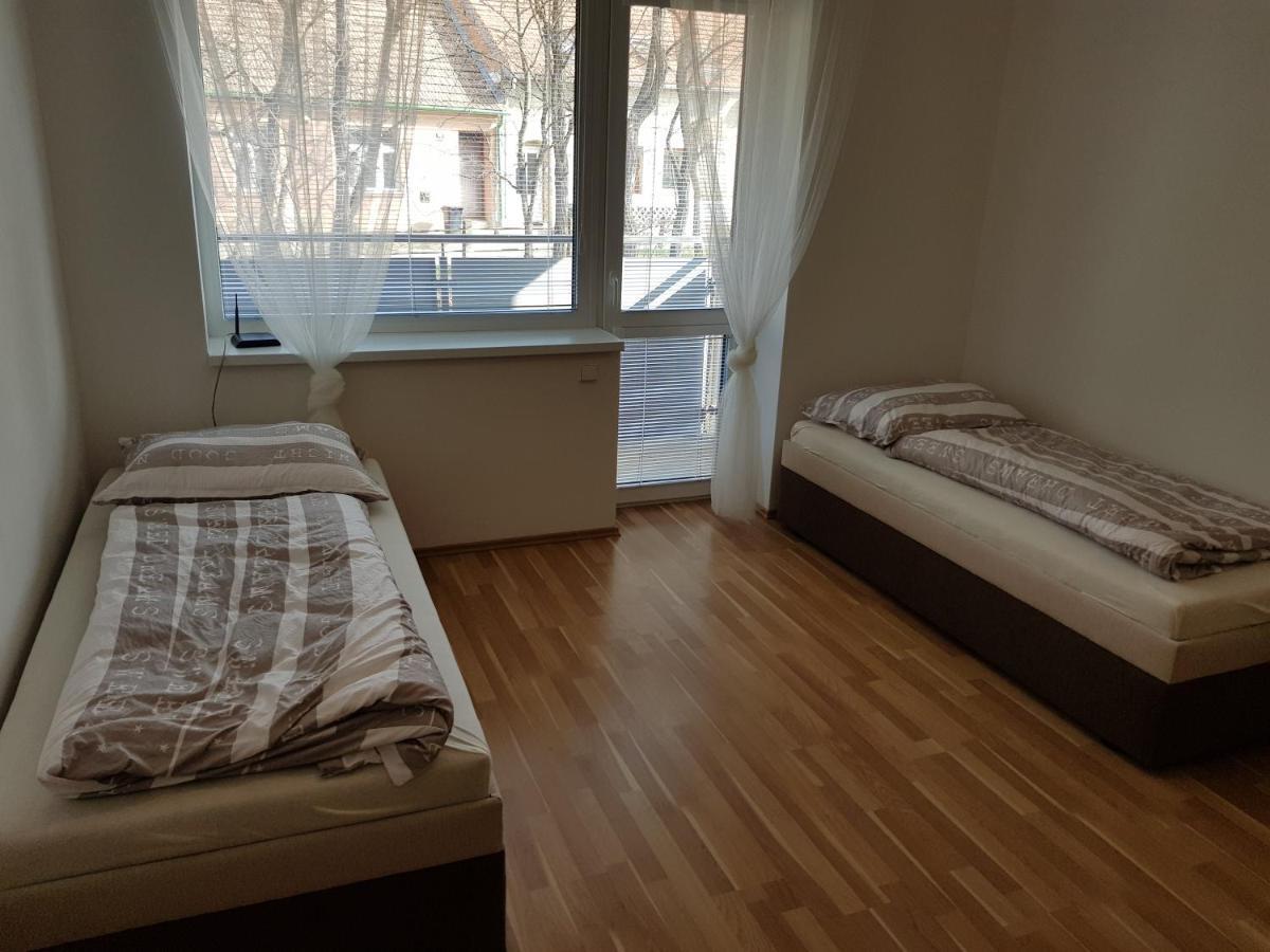Newly Built Apartment 4 With Balcony Near Center Бърно Екстериор снимка